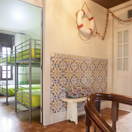 旅馆 18st. 埃斯平霍